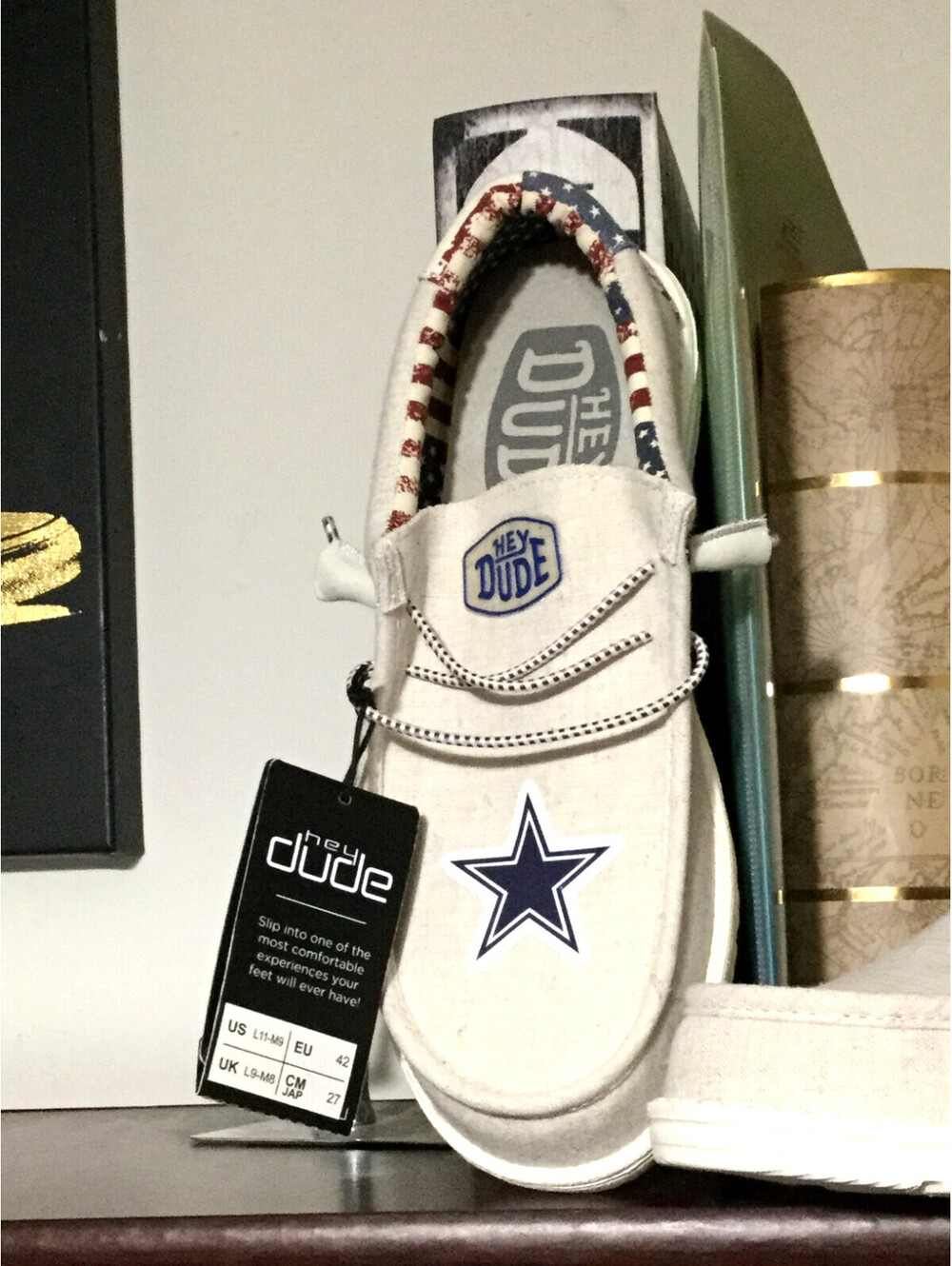 Hey Dudes Shoes Men's 12 America's Team Dallas Cowboys